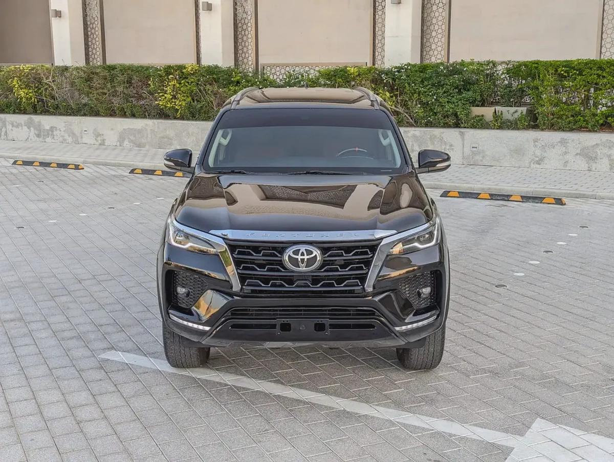 TOYOTA FORTUNER 2017 FACELIFTED 2025 GXR V6 4.0L GCC IN EXCELLENT CONDITION-18-18