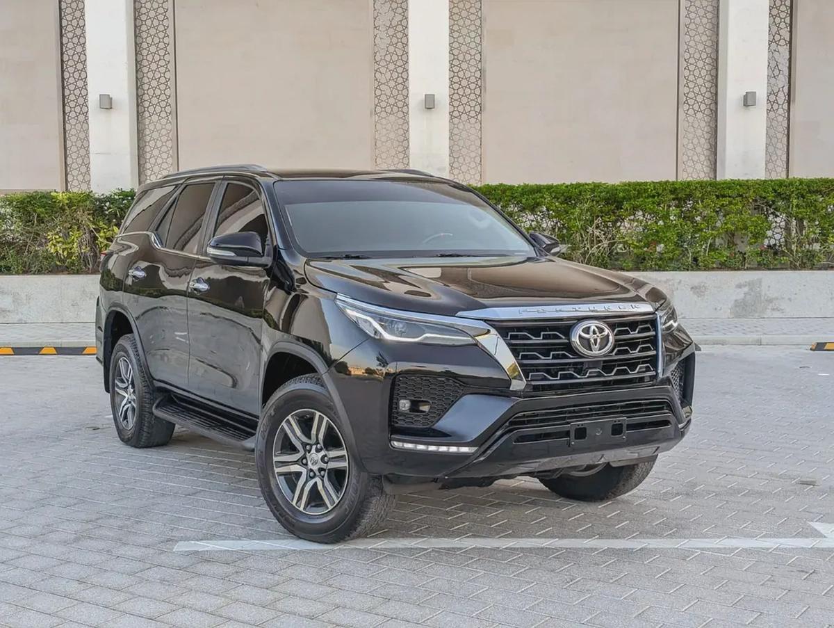 TOYOTA FORTUNER 2017 FACELIFTED 2025 GXR V6 4.0L GCC IN EXCELLENT CONDITION-19-19