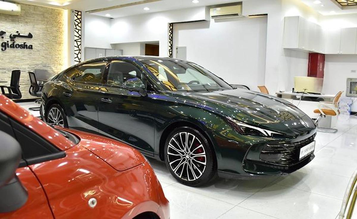 MG 7 Trophy ( 2026 Model ) in Green Color GCC Specs-1-1