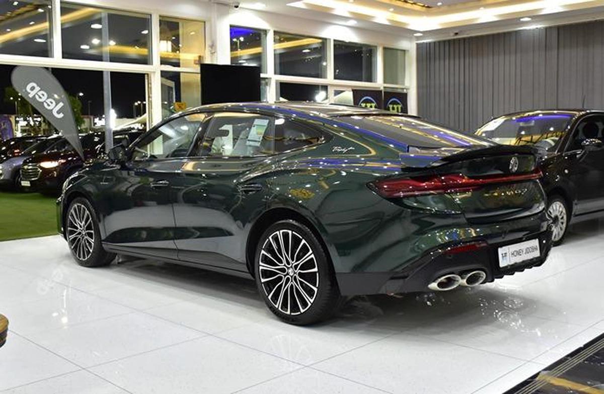MG 7 Trophy ( 2026 Model ) in Green Color GCC Specs-4-4