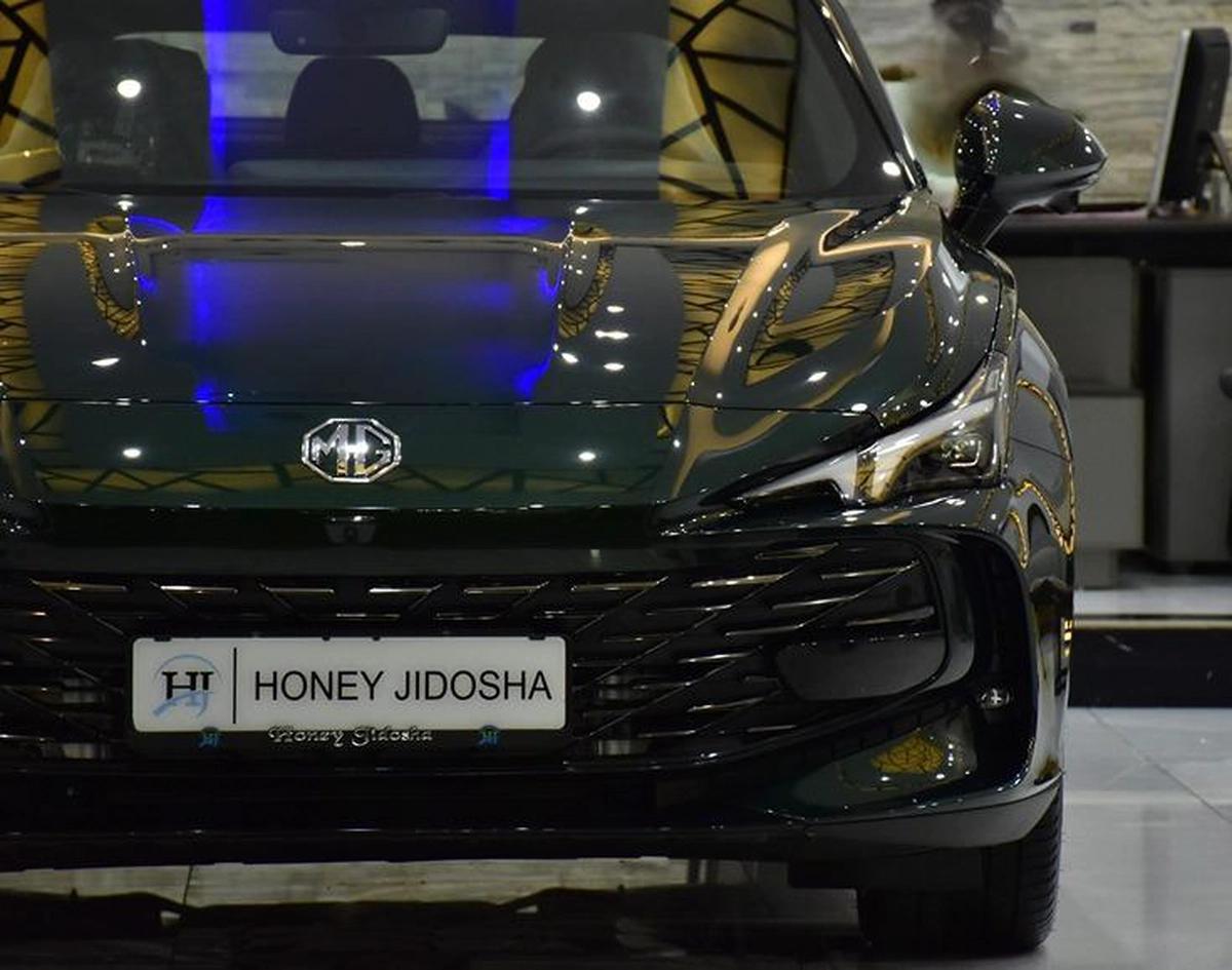 MG 7 Trophy ( 2026 Model ) in Green Color GCC Specs-5-5
