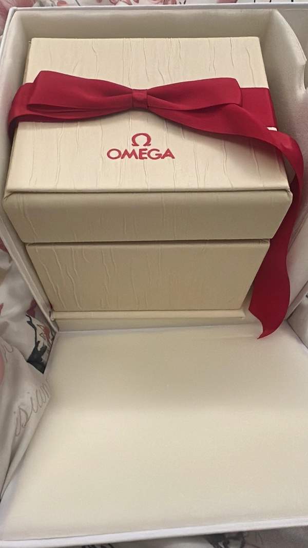 OMEGA CONSTELLATION GOLD & STEEL WATCH