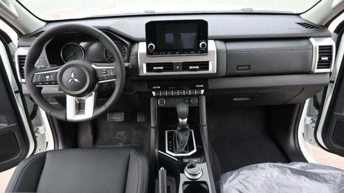 Mitsubishi L200 MITSUBISHI L200 GLS 2024 SPORTERO 2.4L DSL DCAB 4WD 6AT SKU: N24ML25M GLS Sportero Double Cab-9-9