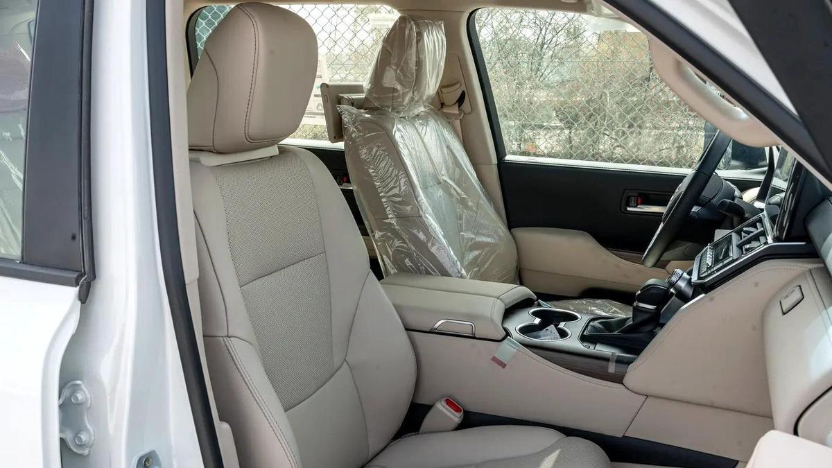 2026 Toyota Land Cruiser GXR 3.5L AT Petrol (Full Option with Radar)-8-8