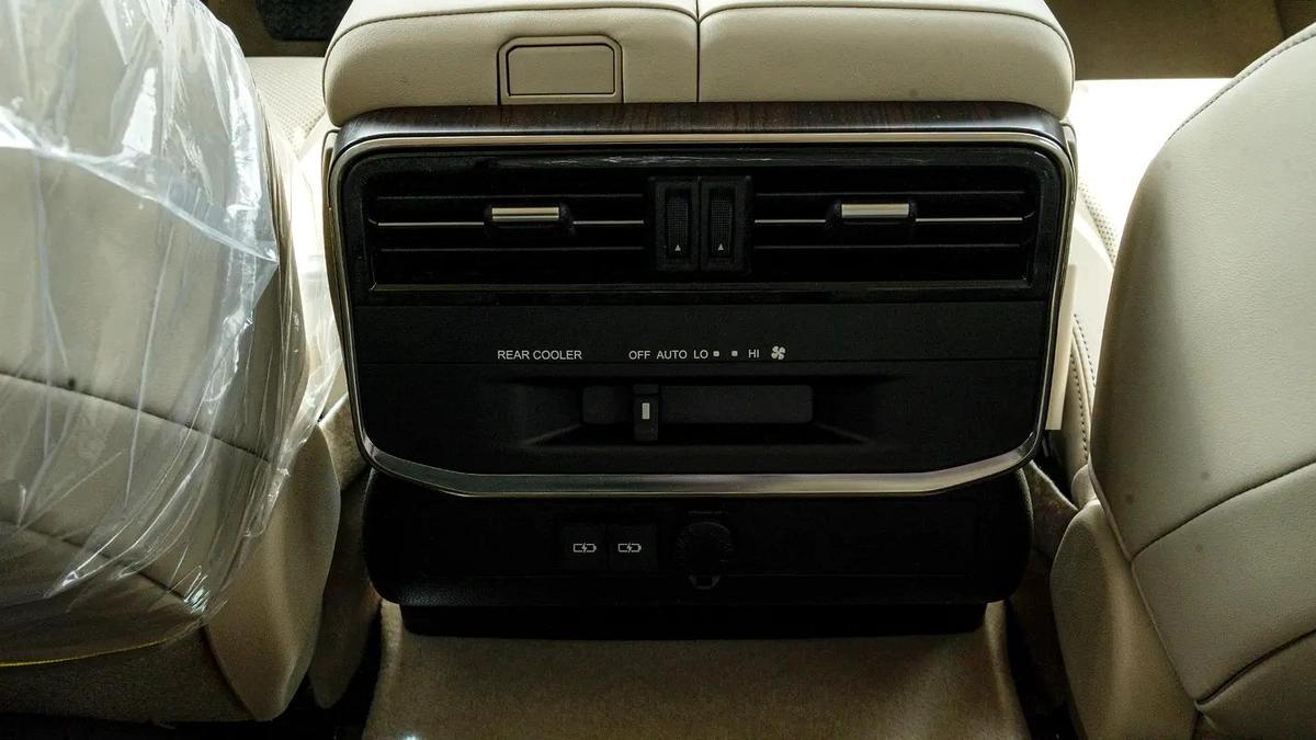 2026 Toyota Land Cruiser GXR 3.5L AT Petrol (Full Option with Radar)-19-19
