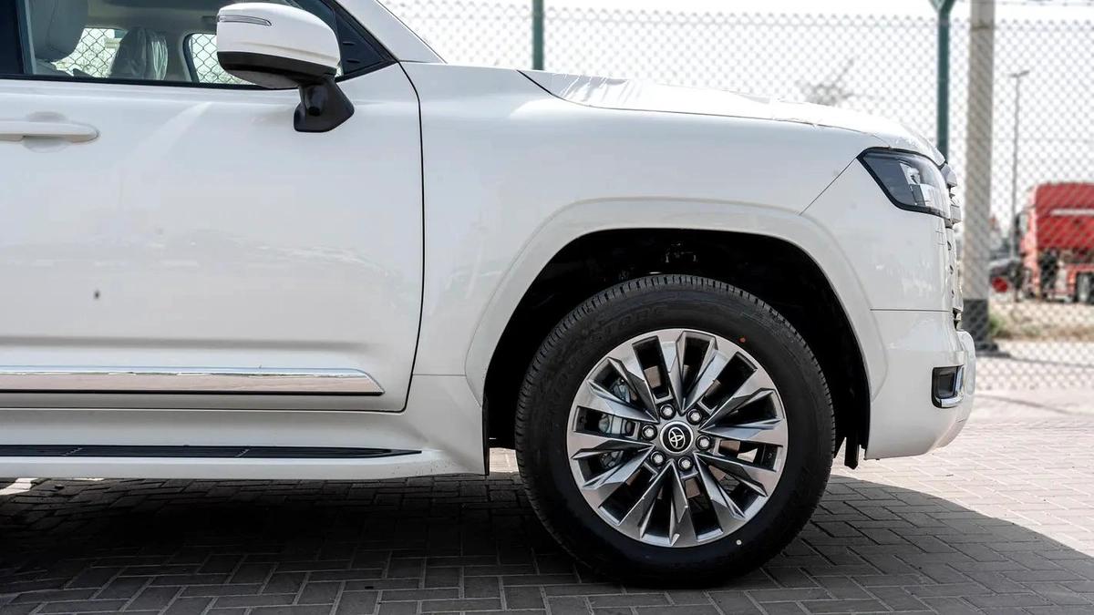 2026 Toyota Land Cruiser GXR 3.5L AT Petrol (Full Option with Radar)-7-7