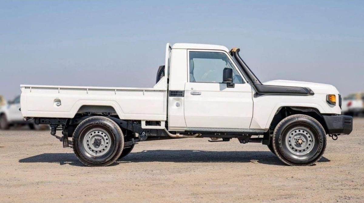 Toyota Land Cruiser Pick Up LC79 SC 4.2L V6 DIESEL 2025-4-4