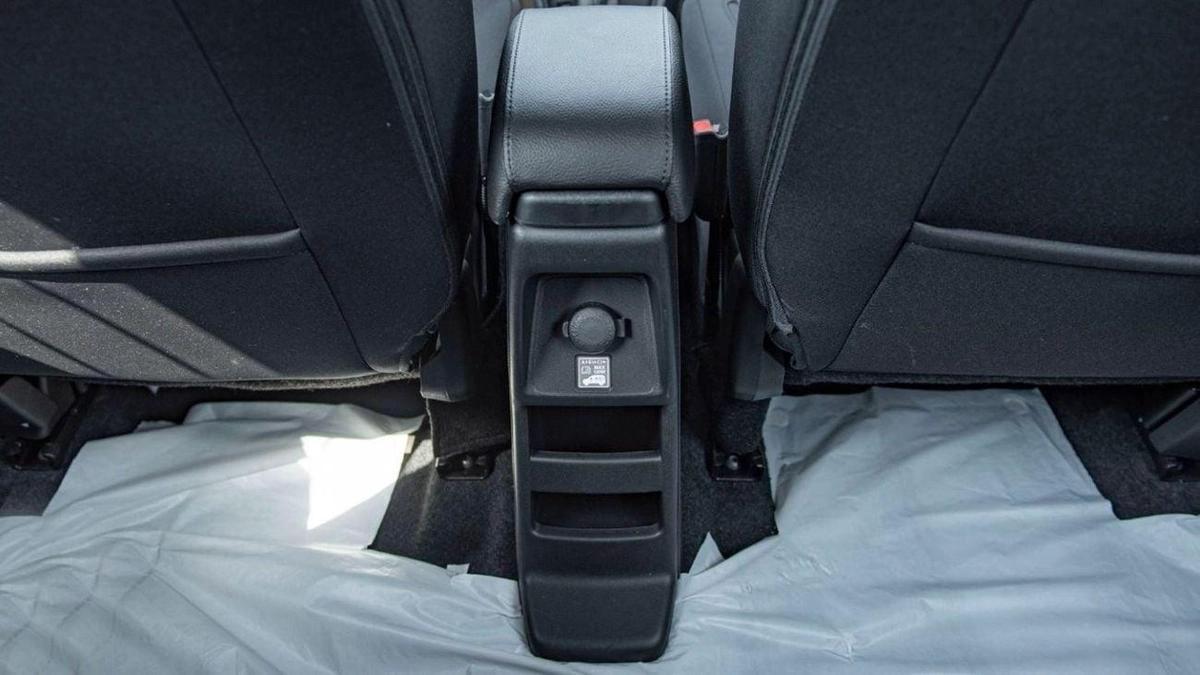 Suzuki Ertiga GLX 1.5P AT MY2023-13-13