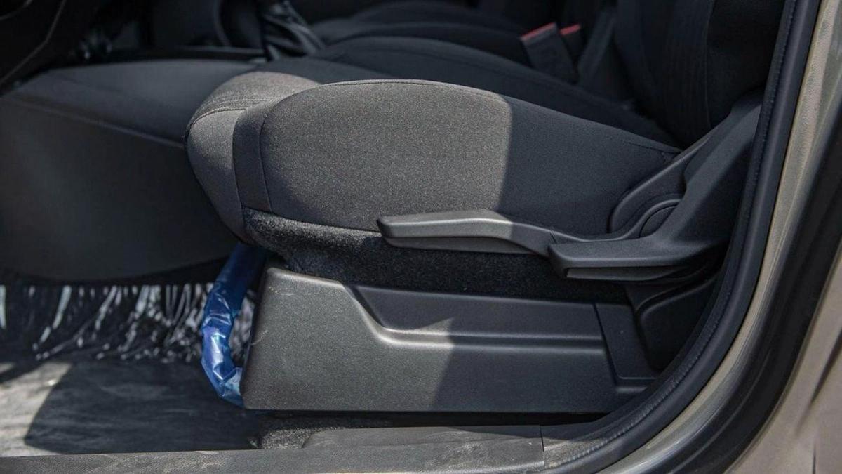 Suzuki Ertiga GLX 1.5P AT MY2023-16-16