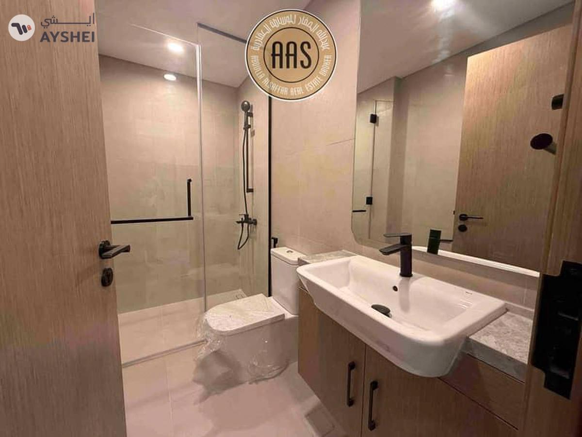 SINGLE ROW PARK FACING 4BR+MAID VILLA AVAILABLE FOR RENT-8-8