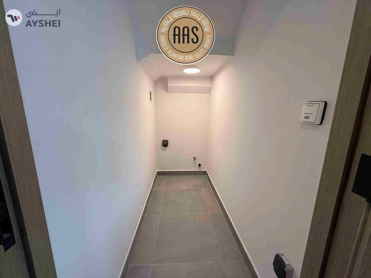 SINGLE ROW PARK FACING 4BR+MAID VILLA AVAILABLE FOR RENT-12-12