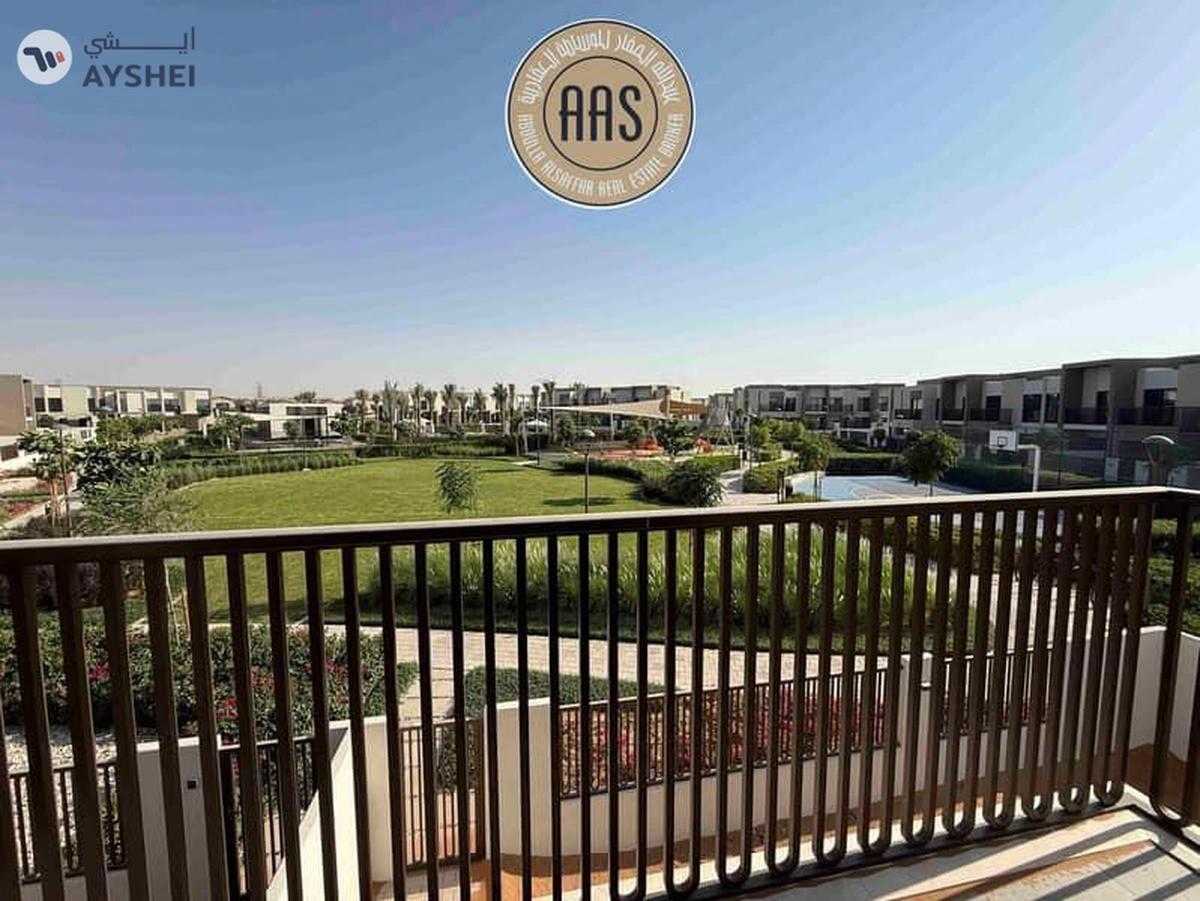 SINGLE ROW PARK FACING 4BR+MAID VILLA AVAILABLE FOR RENT-0-landscape