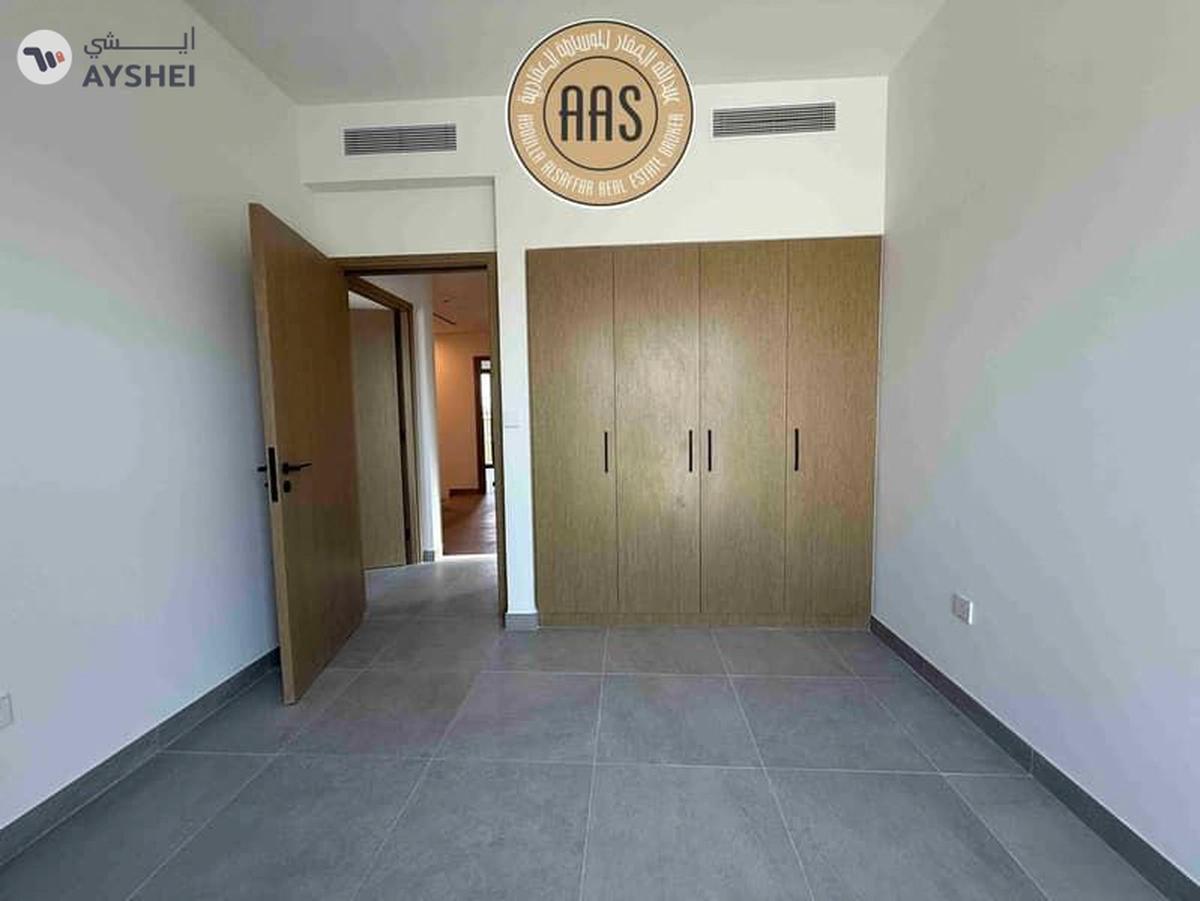 SINGLE ROW PARK FACING 4BR+MAID VILLA AVAILABLE FOR RENT-0-landscape