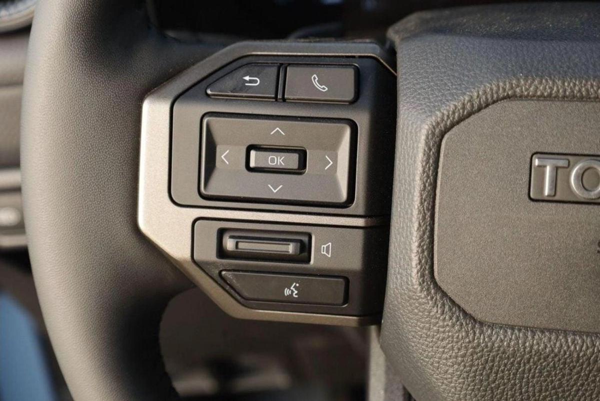 Toyota Prado تويوتا برادو 2024 Prado Adventure 2.4L Petrol AT full option-6-6