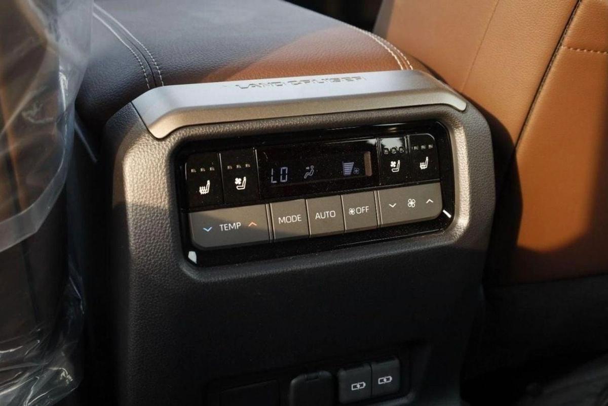 Toyota Prado تويوتا برادو 2024 Prado Adventure 2.4L Petrol AT full option-12-12