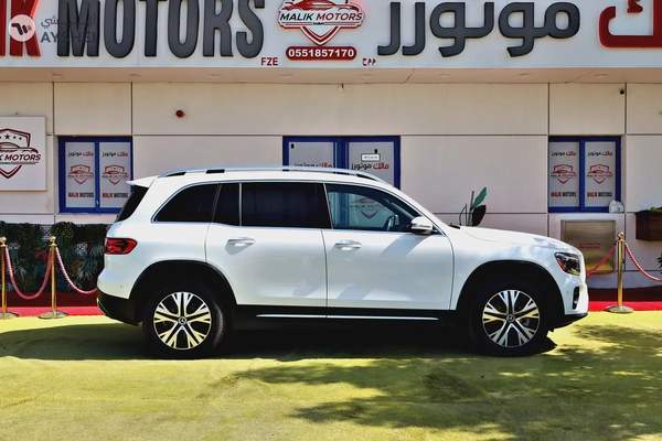 3700 Monthly American Specs Mercedes-Benz GLC 200 4Matic 2025 Model.