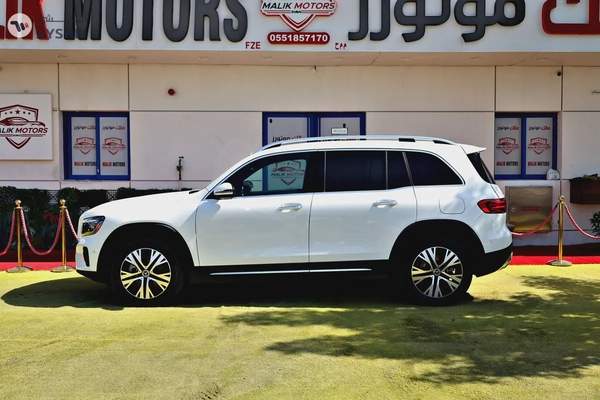 3700 Monthly American Specs Mercedes-Benz GLC 200 4Matic 2025 Model.