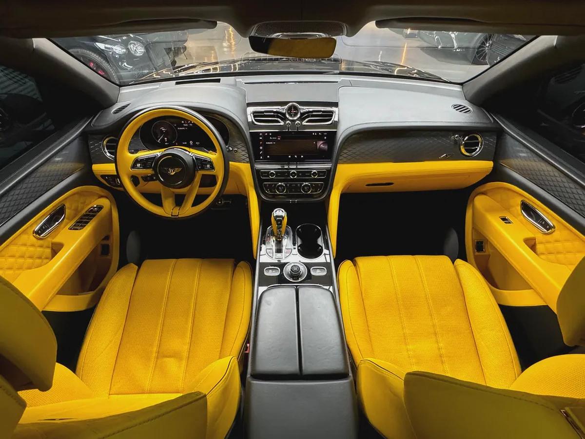 Bentley bentayga V8 S edition GCC 2022-10-10