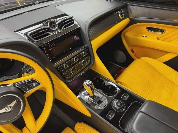 Bentley bentayga V8 S edition GCC 2022