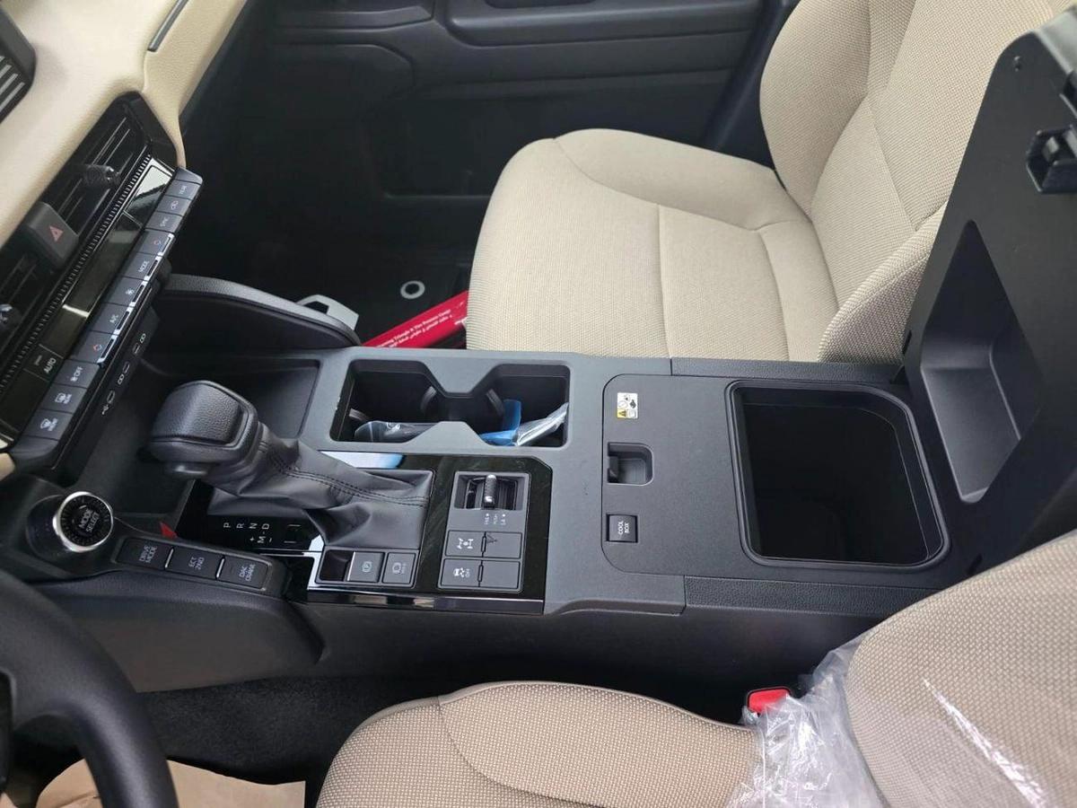 Toyota Prado TOYOTA PRADO GCC SPECS 2026 MODEL-15-15