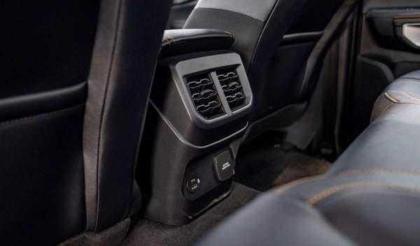 Ford Ranger FORD RANGER DC WILDTRAK 2.0D AT 4X4 MY2023 – BLACK