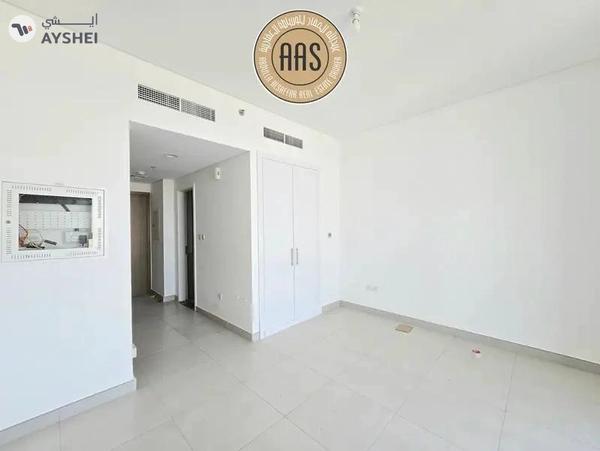 Spacious Apartment ! With Balcony ! Open View ! Ready to Move ! With All Aminities