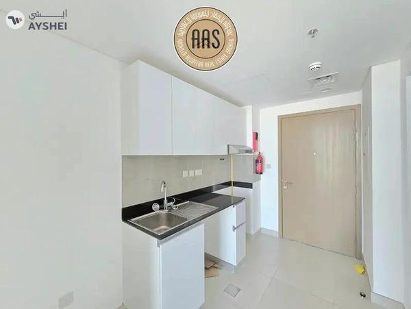Spacious Apartment ! With Balcony ! Open View ! Ready to Move ! With All Aminities
