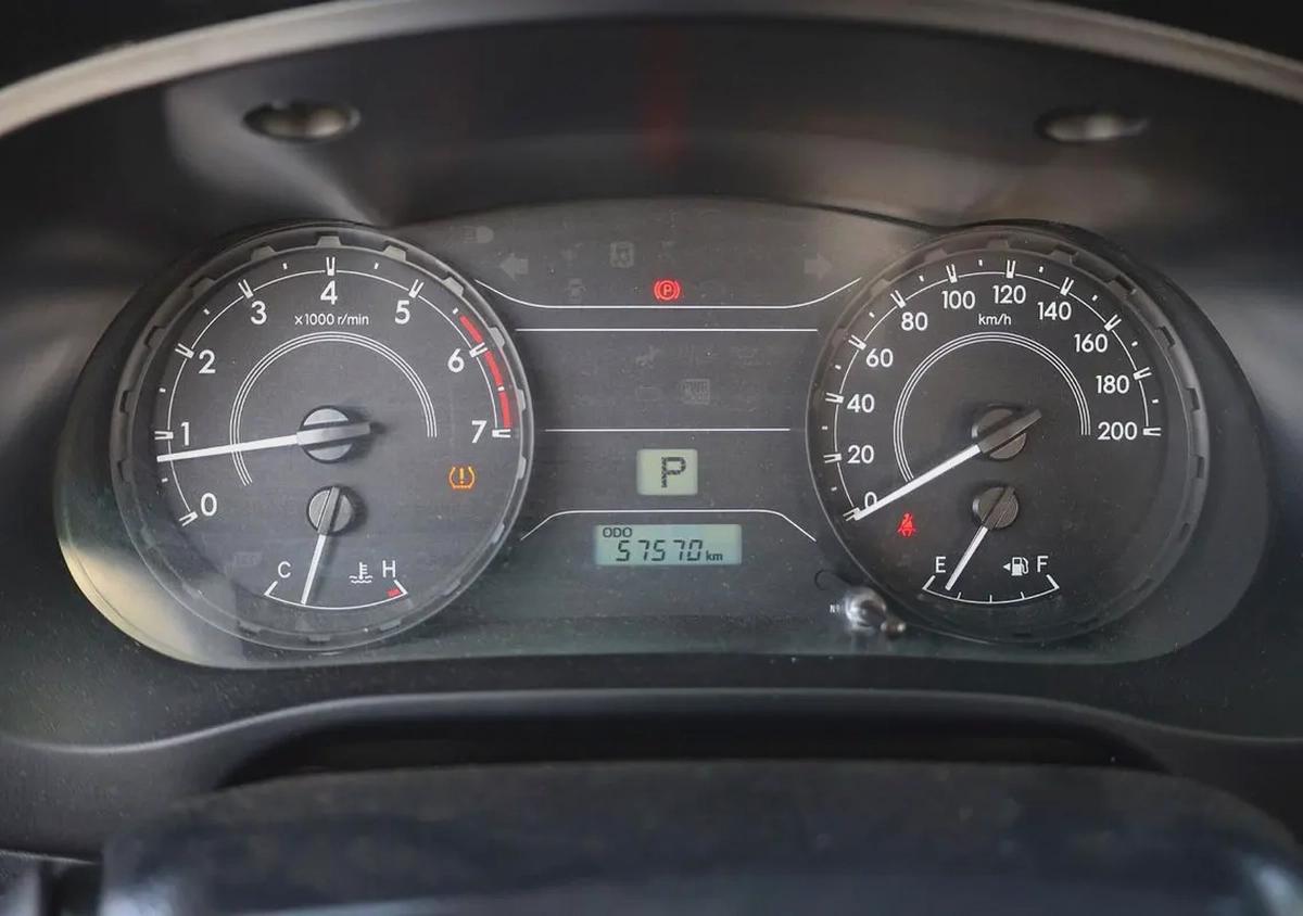 2022 Toyota Hilux GL Automatic – GCC Specs Dual Cab Pickup | Book Now.-14-14