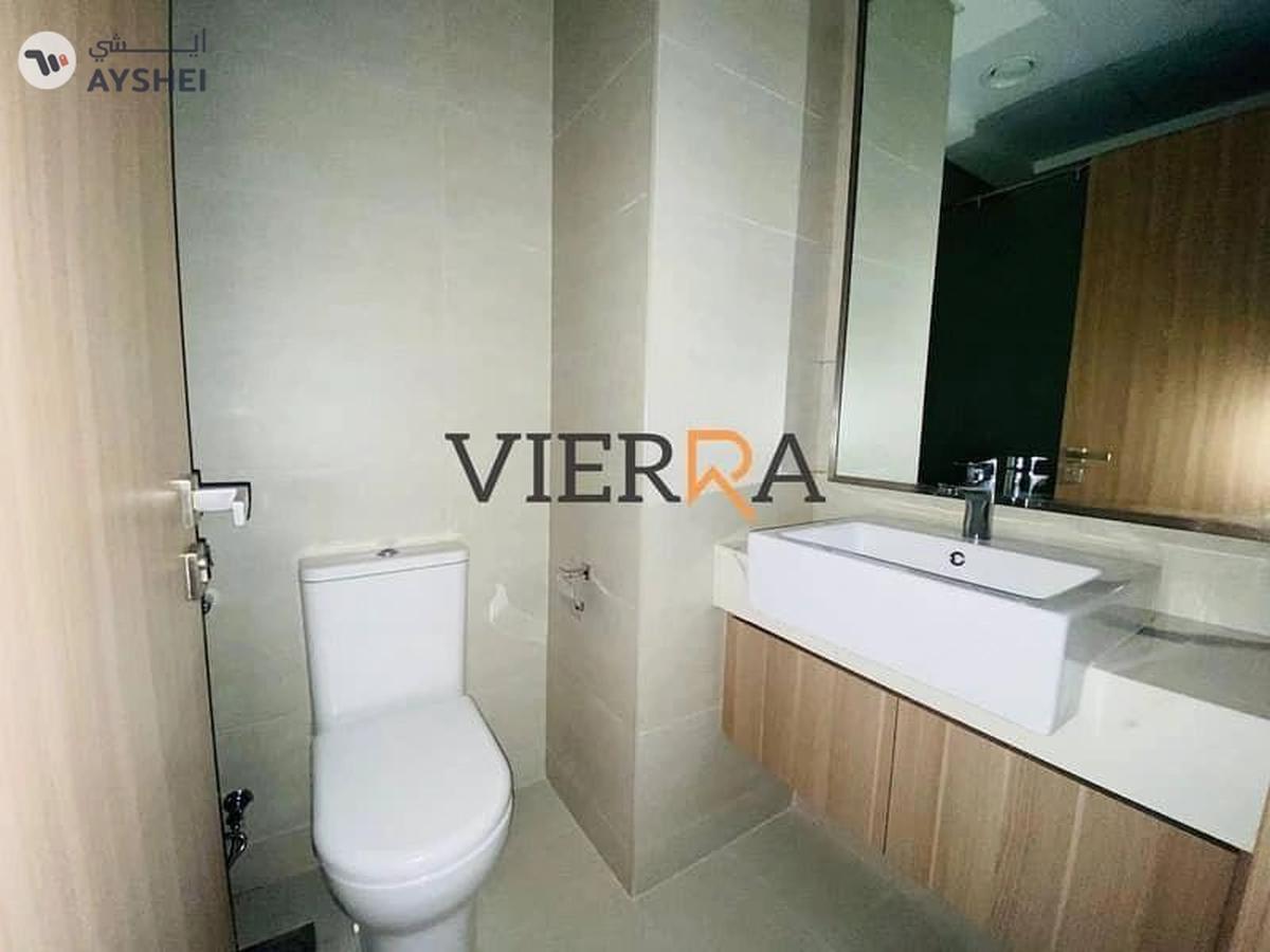 Ready to move | Chiller Free | Community View-6-6