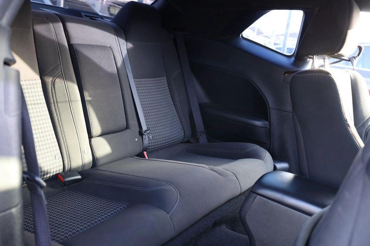 Used Dodge Challenger 3.6L 2020-8-8