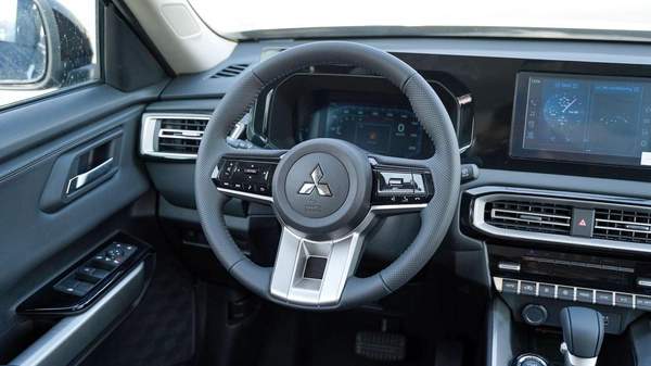 Mitsubishi Destinator Brand New 2026 Mitsubishi Destinator High Line 1.5L 7-Seater SUV GCC – Export Only