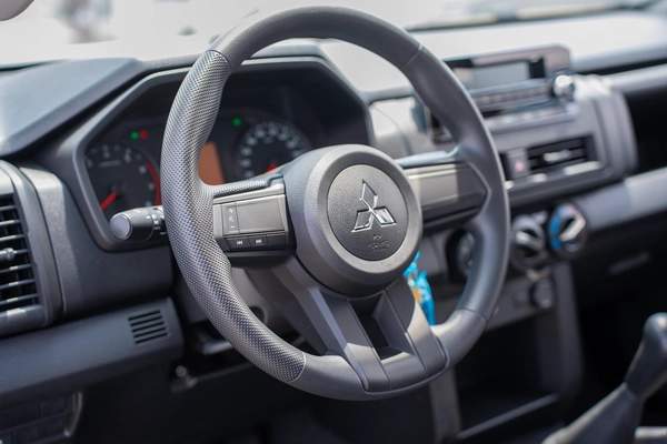 MITSUBISHI L200 2.4 2025 MODEL PETROL