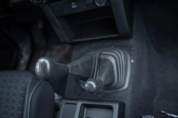 MITSUBISHI L200 2.4 2025 MODEL PETROL