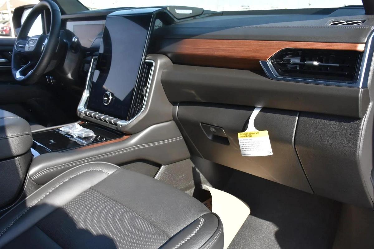 GMC YUKON DENALI 6.2 2025 | BLACK-9-9