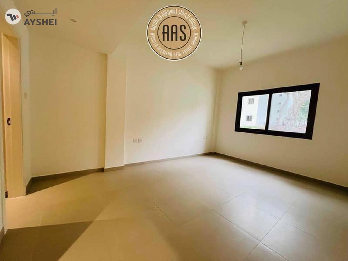 Luxury Living ☆ Green Lush Community ☆ 1 Month Free ☆ Ready to Move Spacious 2Bedrooms Unit-3-3