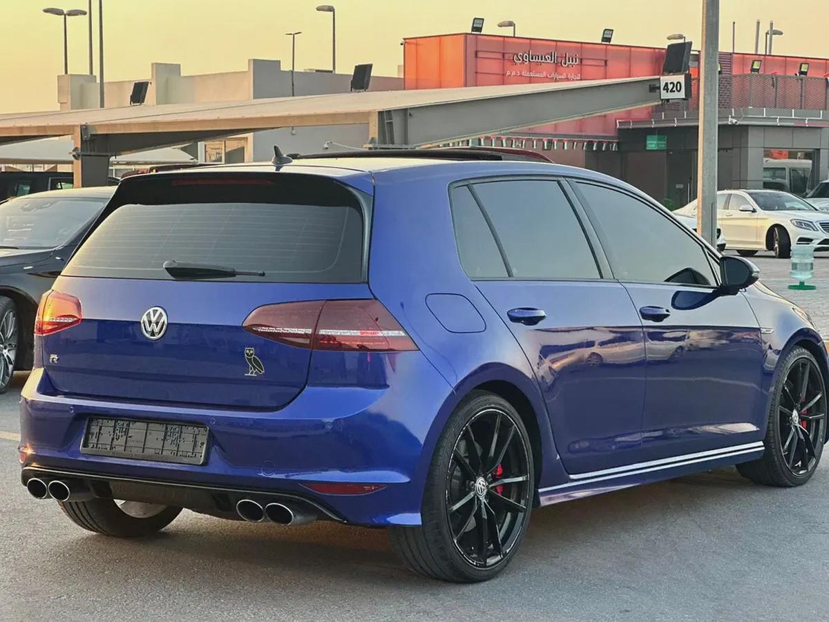 2016 Volkswagen Golf R - مواصفات خليجية بحالة جيدة-4-4