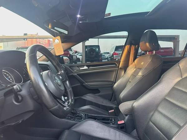 2016 Volkswagen Golf R - مواصفات خليجية بحالة جيدة