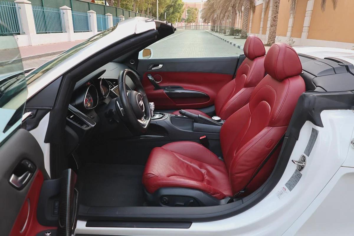 (2016) AUDI- R8 SPYDER -45000KM-GCC SPECS- PERFECT CONDITION-9-9