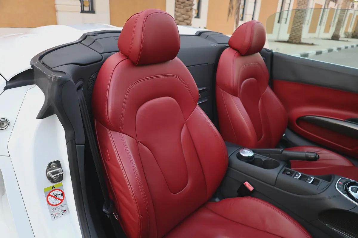 (2016) AUDI- R8 SPYDER -45000KM-GCC SPECS- PERFECT CONDITION-18-18