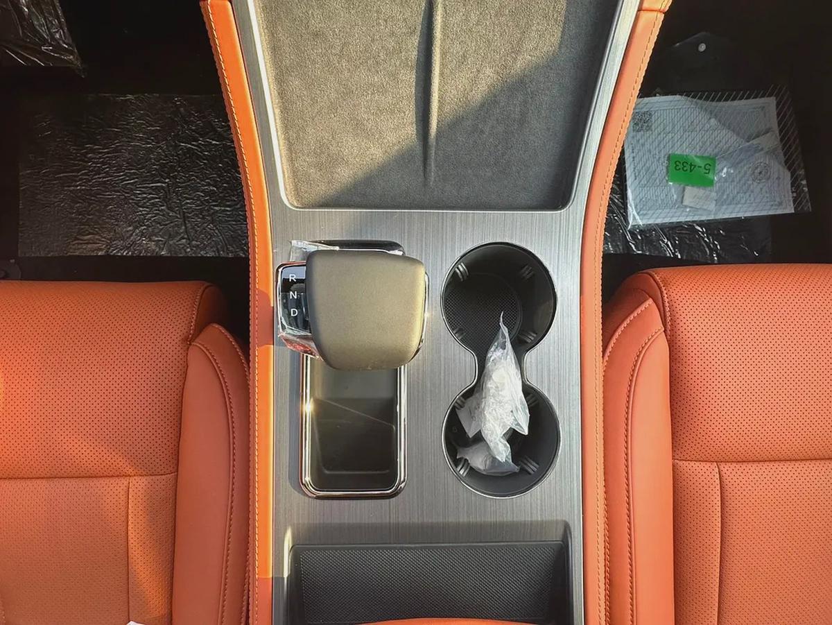 Rox01 / 7 Seats-11-11
