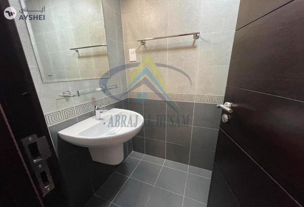 Apartment for rent in Al Jowhara Tower, Corniche Road