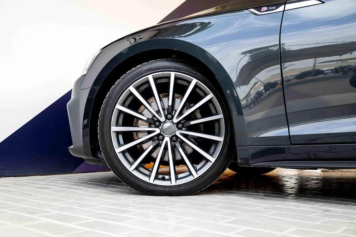 Audi A5 40 TFSI S-Line-5-5