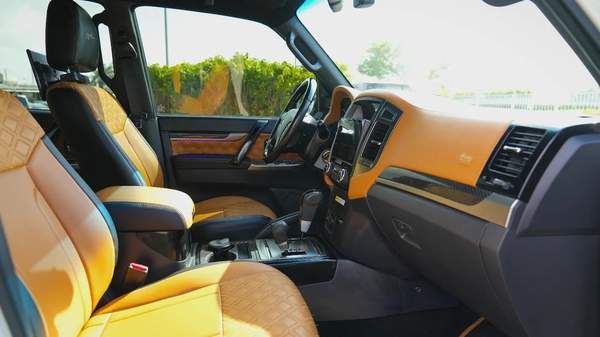 MITSUBISHI PAJERO 2020!! SIGNATURE CONDITION!! GCC SPECS!! WELL MAINTAINED!! 3.8 V6