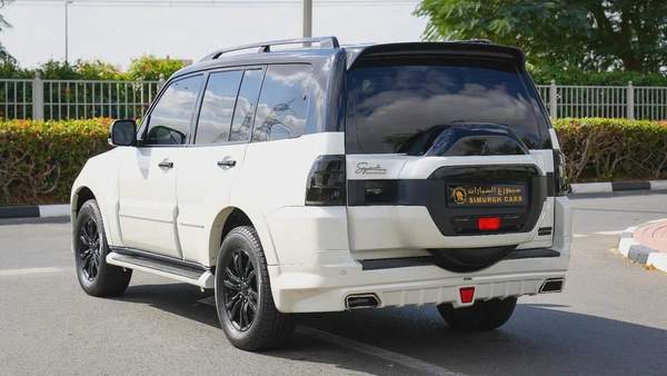 MITSUBISHI PAJERO 2020!! SIGNATURE CONDITION!! GCC SPECS!! WELL MAINTAINED!! 3.8 V6
