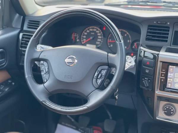 نيسان فتك سوبر سفاري 2022 خليجي جير عادي بحاله ممتازه