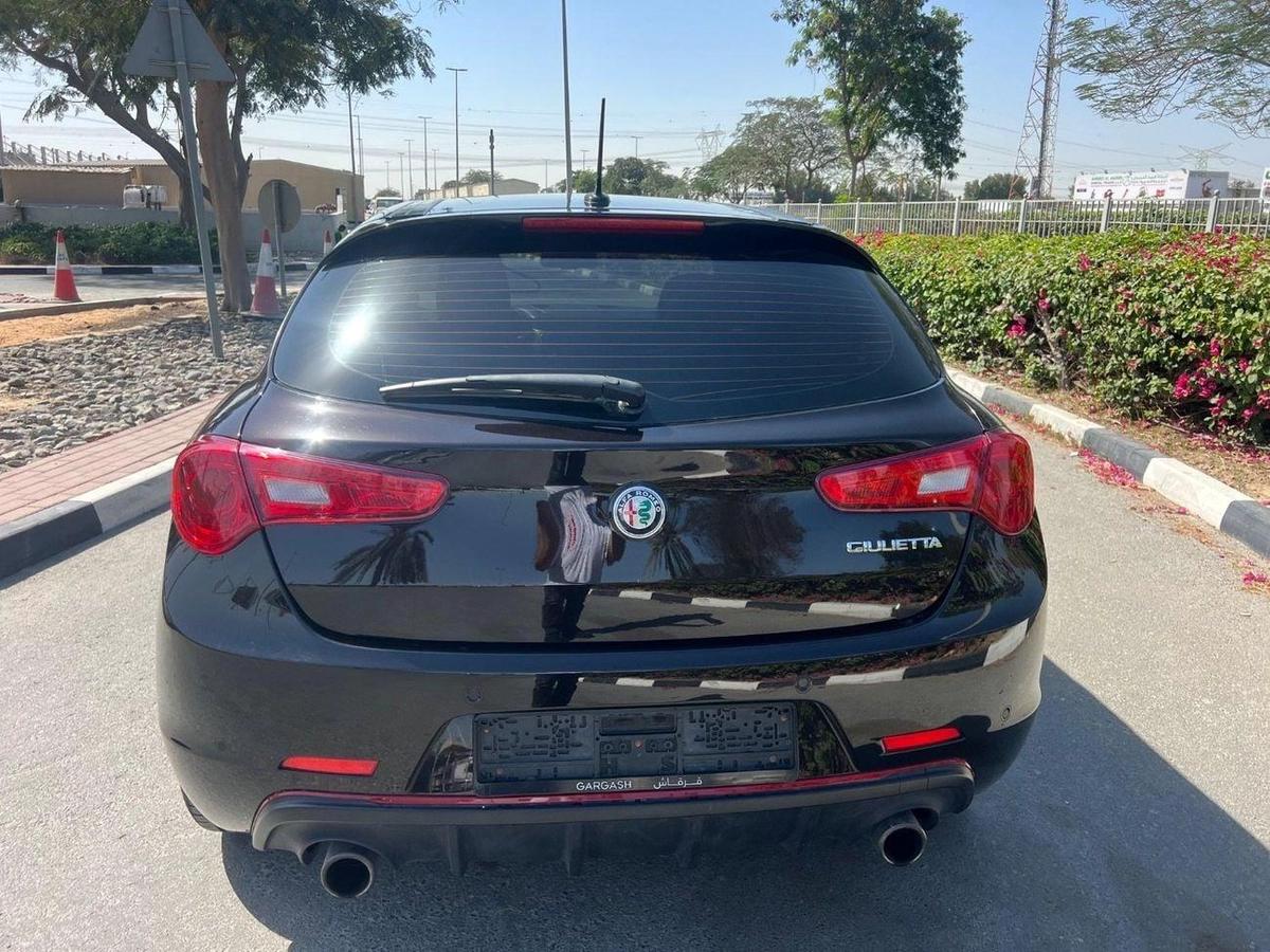 Alfa Romeo Giulietta Veloce-2-2