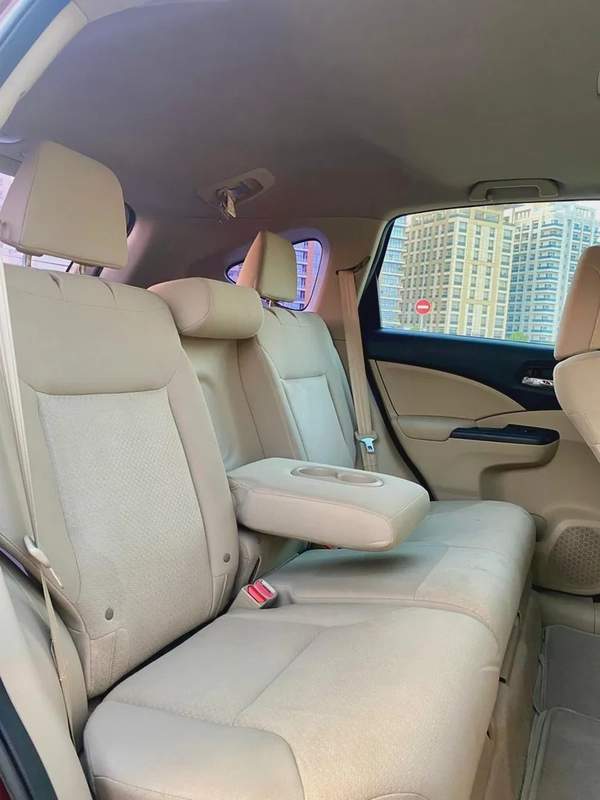 Very Low mileage HONDA CR-V agency serviced ||Gcc ||Accident free || full option