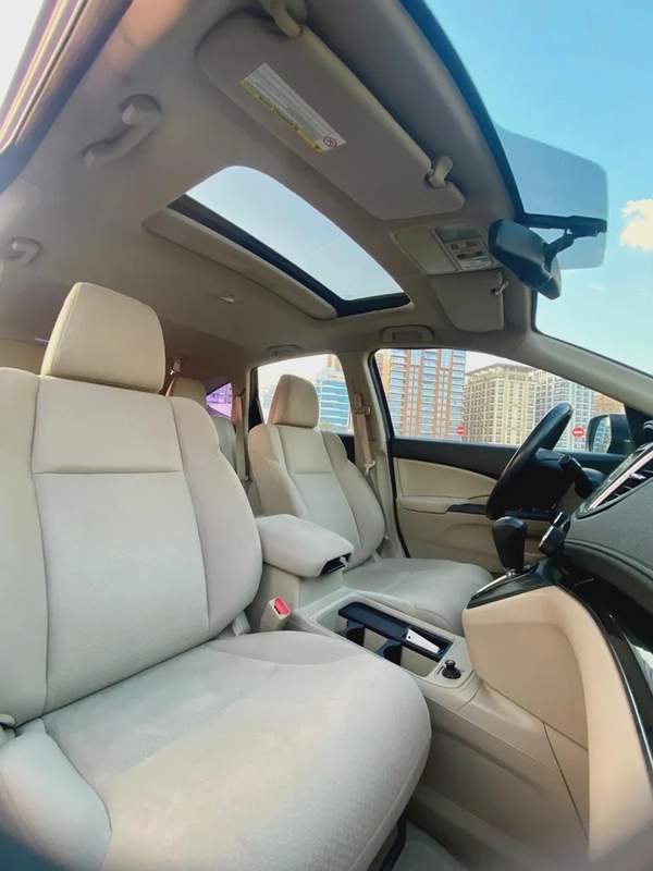 Very Low mileage HONDA CR-V agency serviced ||Gcc ||Accident free || full option