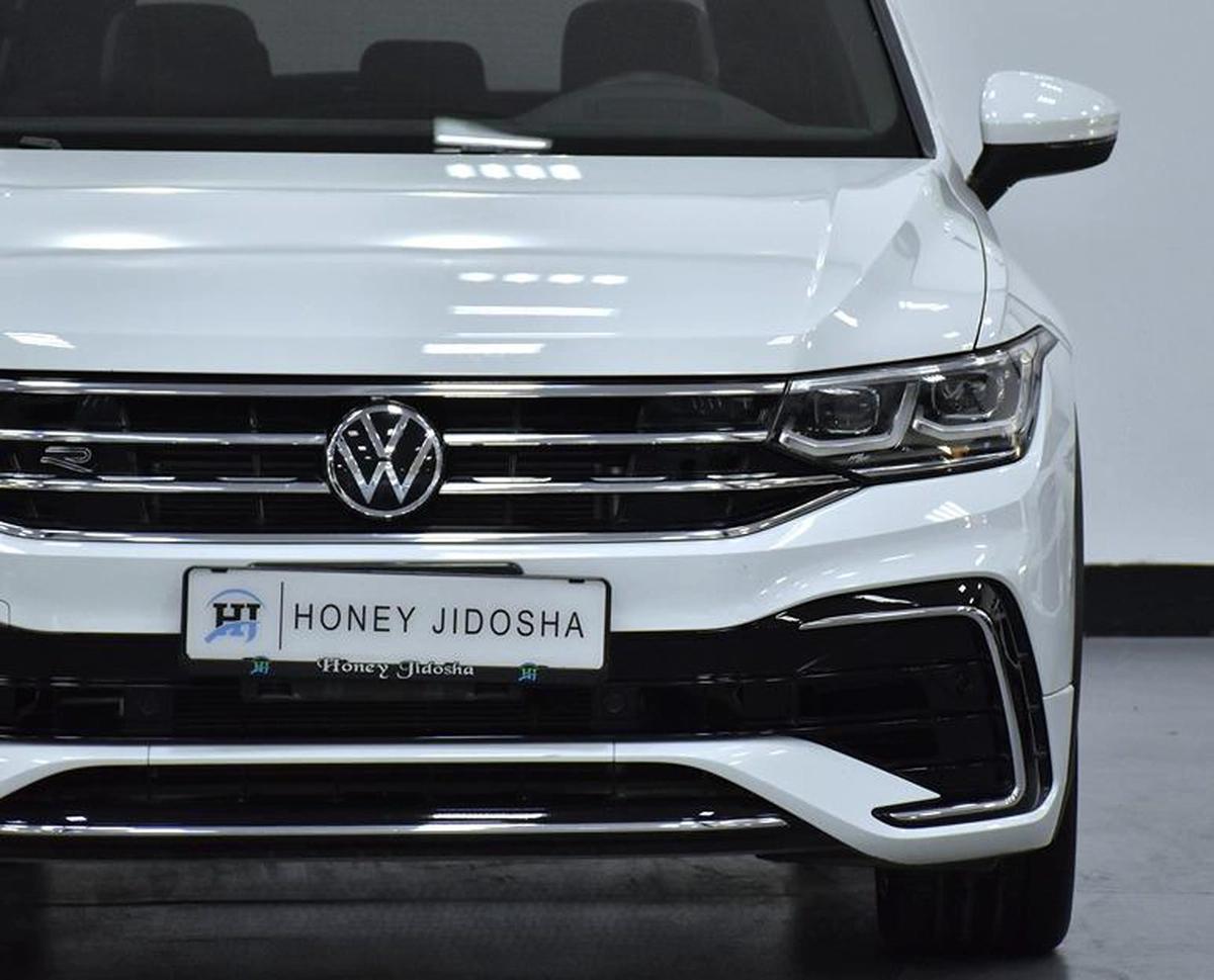 Volkswagen Tiguan R-Line 4Motion ( 2024 Model ) in White Color GCC Specs-13-13