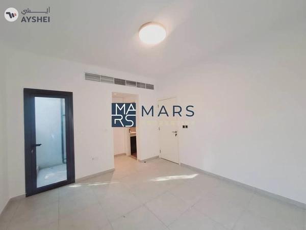 02 BEDROOMS TOWNHOUSE IS AVAILABLE FOR RENT IN ALJADA